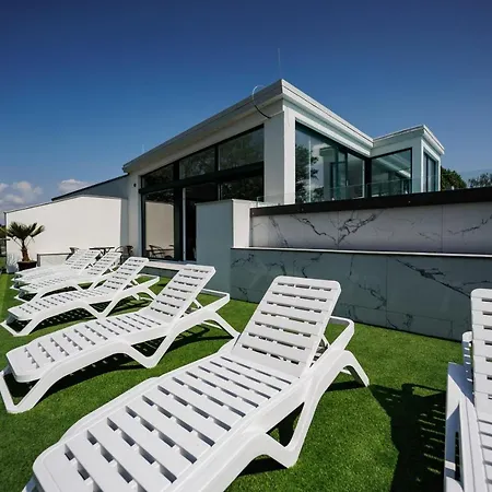 Bauhaus Wellness 105 Σίοφοκ